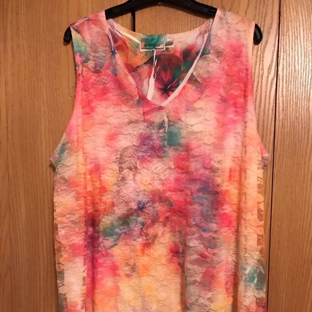 MULTICOLOR LACE OVERLAY SLEEVELESS TANK